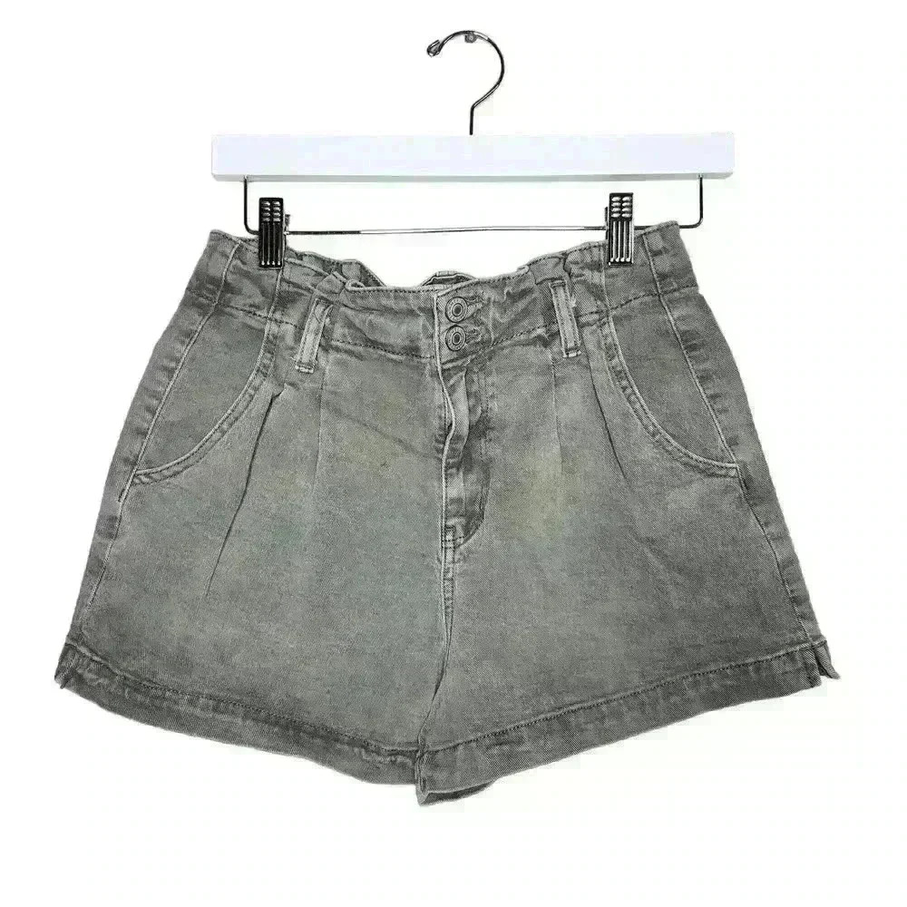 American Eagle women's highest rise mom short light sage green shorts size 4